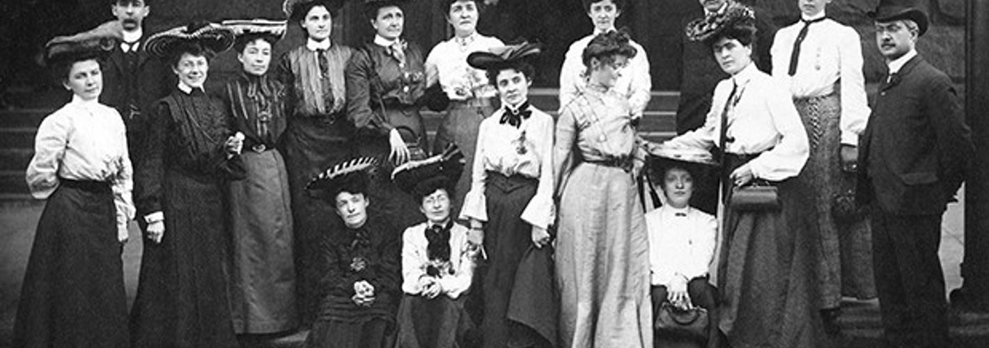 Founding members of the Canadian Women's Press Club (1904)