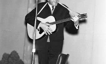 Raymond Lévesque