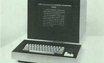The AES-90 terminal and keyboard
