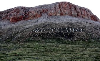 Arctic Bay Welcome Sign