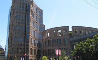 Exterior of the Vancouver Library Square, c. 2004. Designed by Moshe Safdie & Associates and Downs/Archambault.