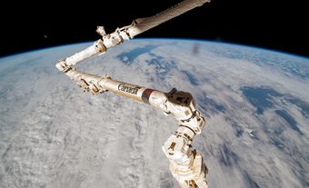 Canadarm2