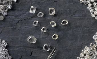 Des diamants bruts