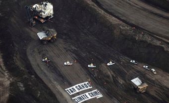 Greenpeace Tar Sands Action, Aerial View