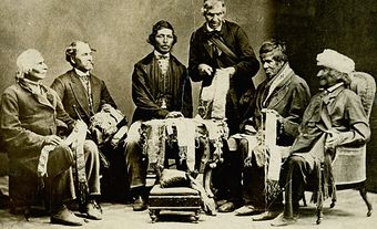 Les chefs des Six Nations expliquant leurs ceintures wampum, 1871