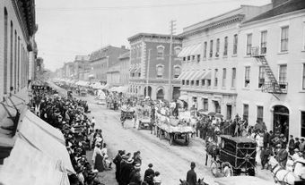 Défilé de la fête du Travail, Belleville, 1913