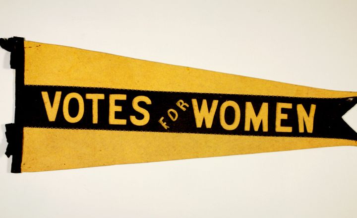 Fanion « Votes for Women » (Droit de vote pour les femmes)